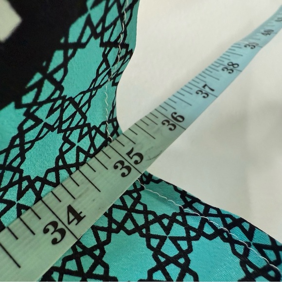 Yumi Kim Black and Teal Geometric 100% Silk Wrap Dress Size Medium - Picture 16 of 16